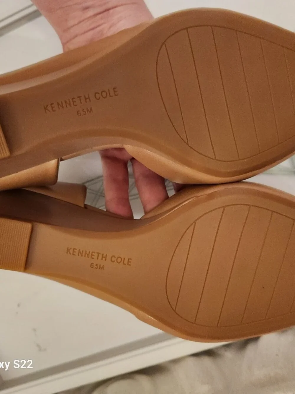 Kenneth Cole New York kenneth cole